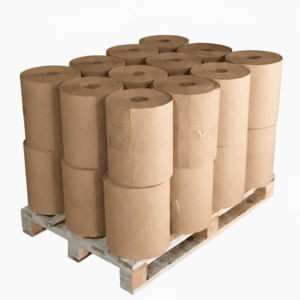 Papier makulaturowy w rolkach na palecie